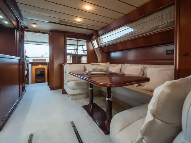 Ferretti Yachts 80