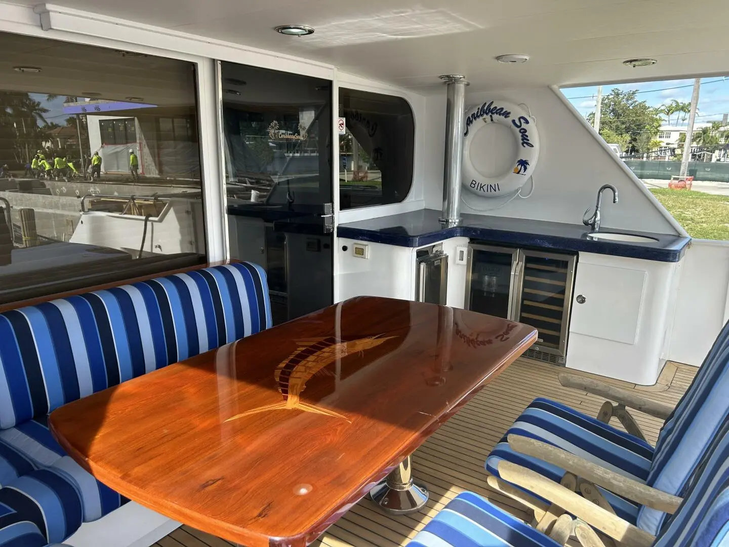 1983 Broward raised pilothouse