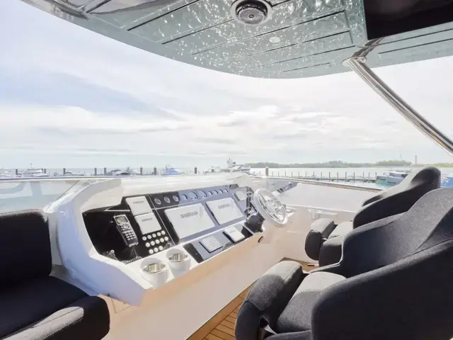 Sunseeker Yacht 86