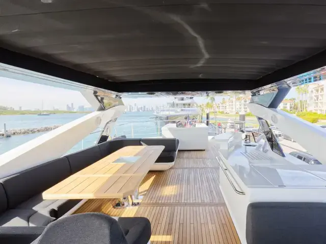 Sunseeker Yacht 86