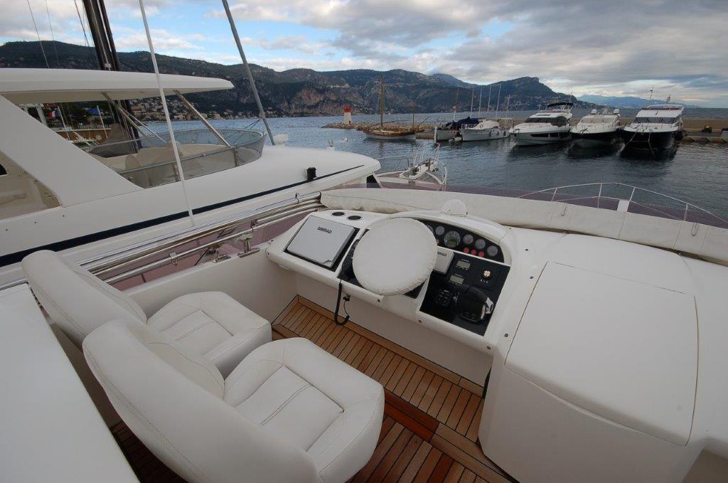 2012 Princess 60