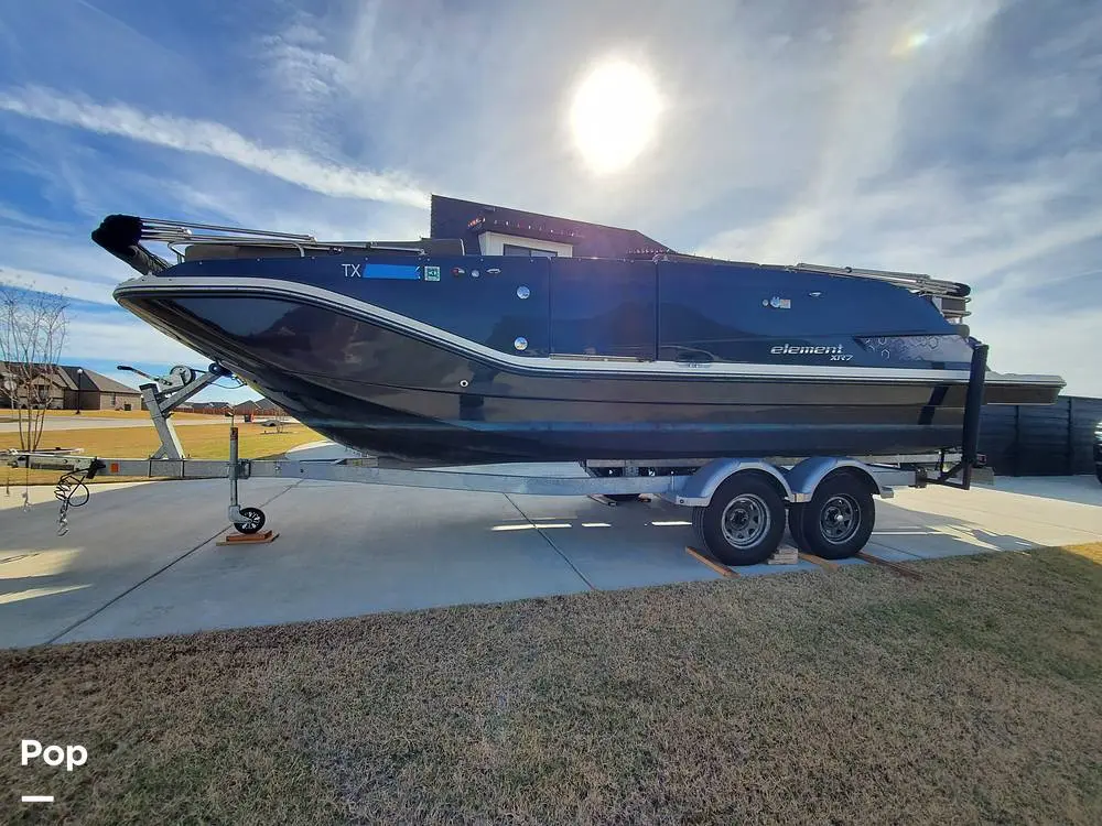 2019 Bayliner element xr7