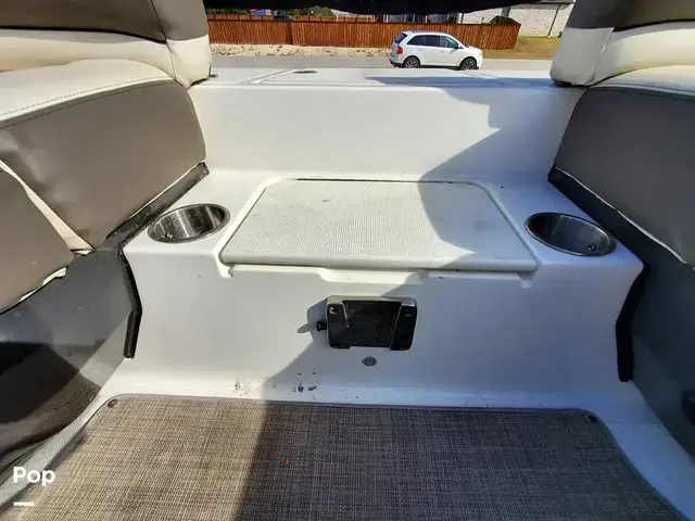 Bayliner Element Xr7