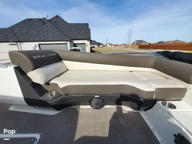 Bayliner Element Xr7