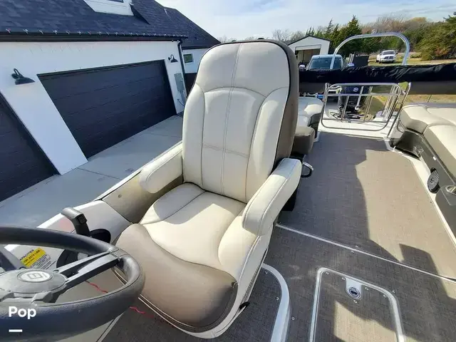 Bayliner Element Xr7