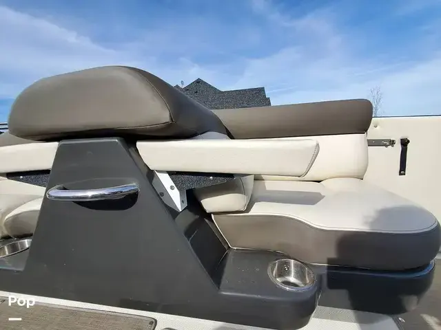 Bayliner Element Xr7