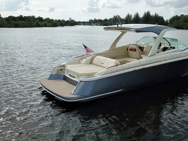 Chris Craft 35 Launch Gt