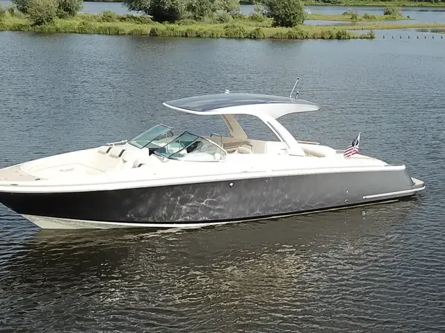 Chris Craft 35 Launch Gt