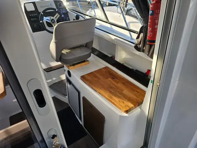 Beneteau Antares 8