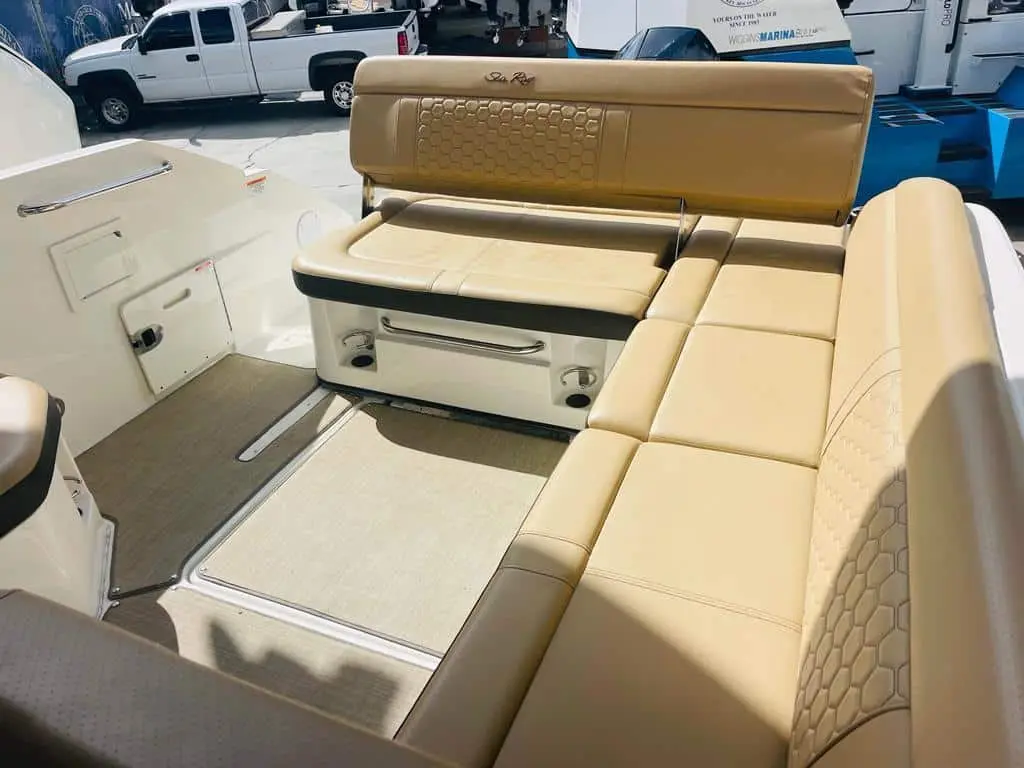 2019 Sea Ray 250 sdx