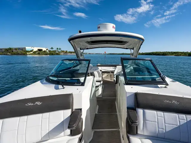 Sea Ray 350 Slx