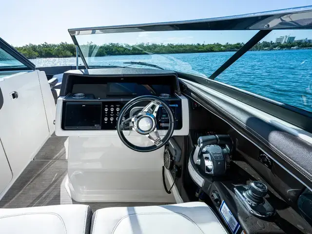 Sea Ray 350 Slx