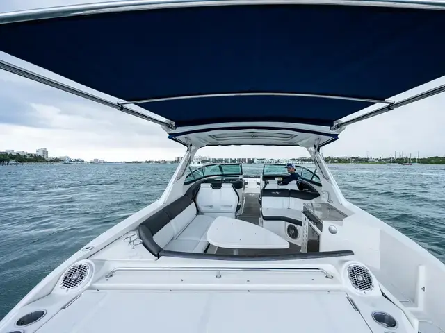 Sea Ray 350 Slx