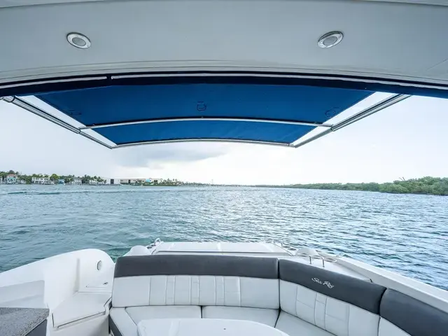 Sea Ray 350 Slx