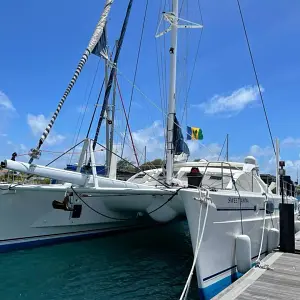 2005 Catana 582