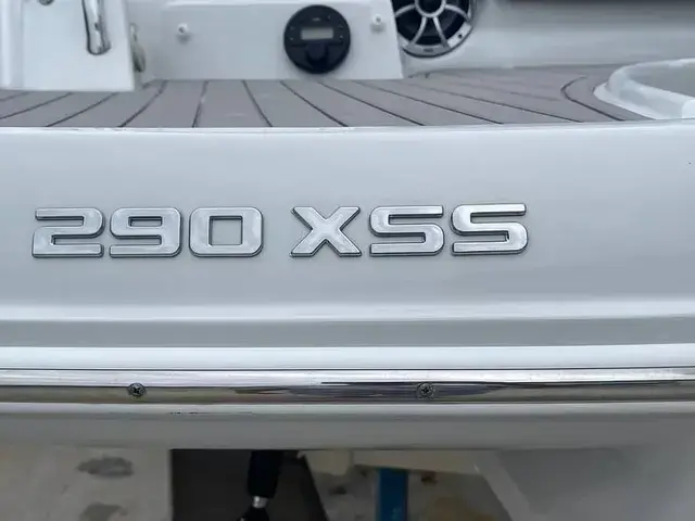 Crownline 290 Xss