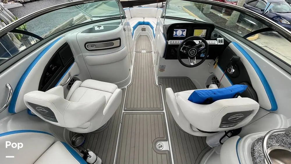 2021 Crownline 290 xss