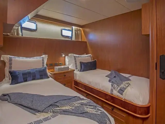 Outer Reef 860 Deluxbridge Motoryacht