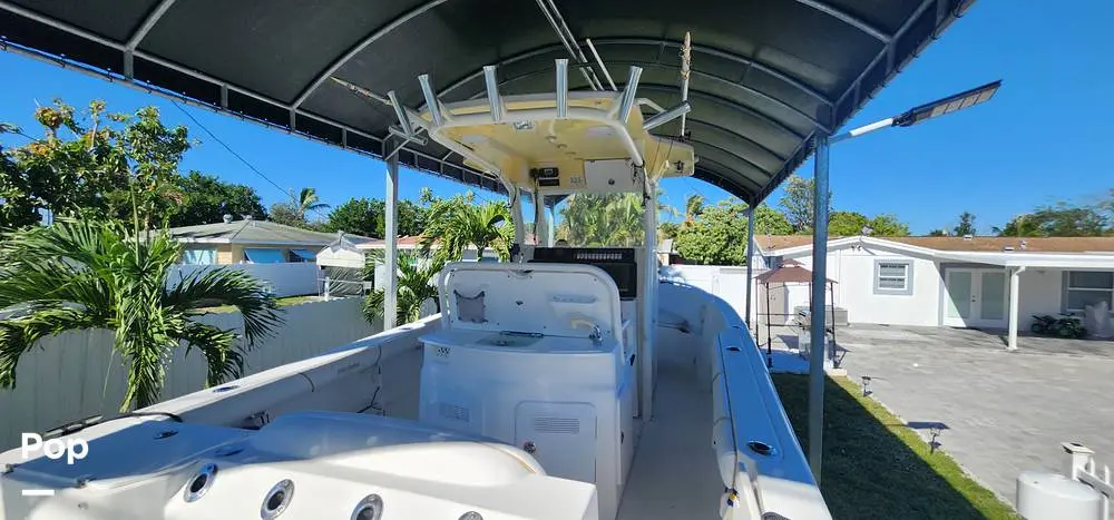 2008 Everglades Boats 240 cc