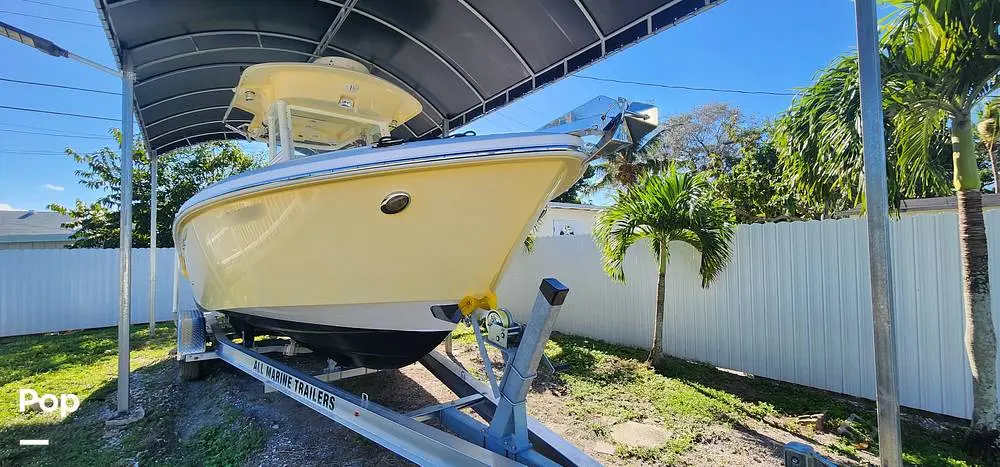 2008 Everglades Boats 240 cc