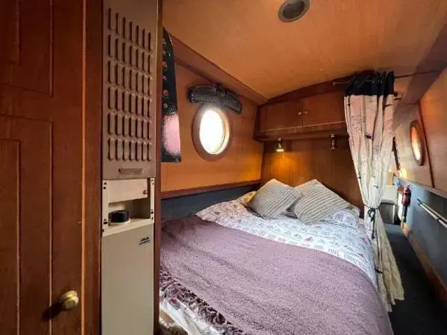 Narrowboat 51' G J Reeves