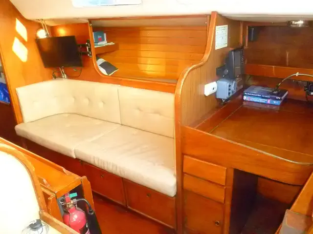 Contessa 35