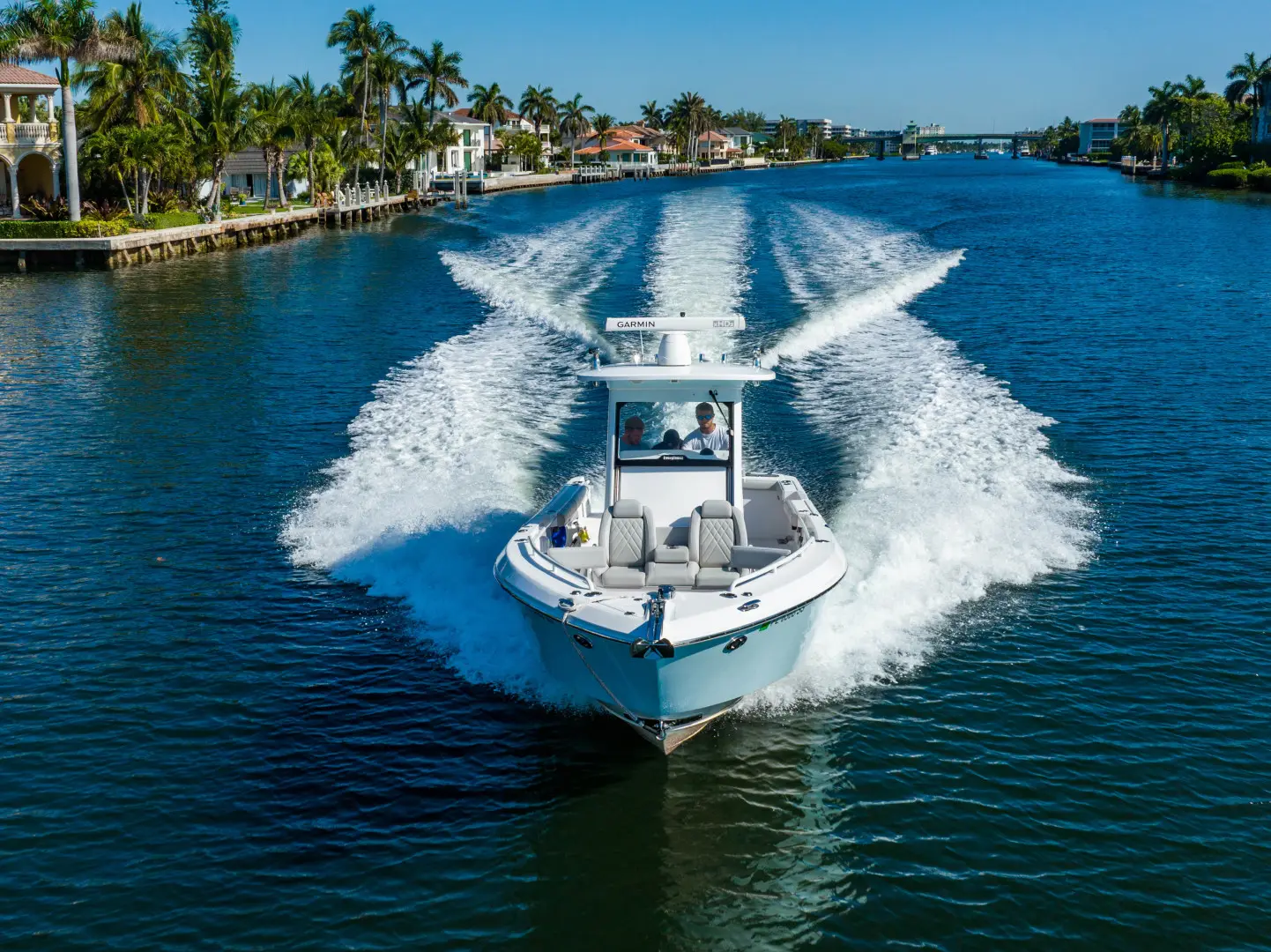 2020 Everglades Boats 295 cc