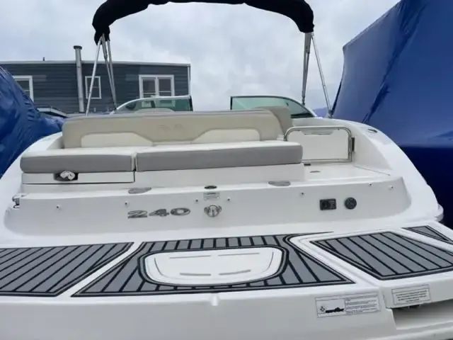 Sea Ray Sundeck