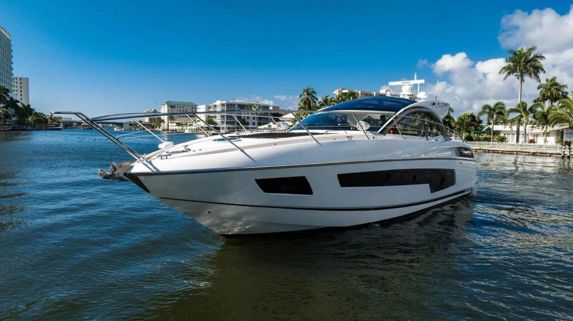 2017 Sunseeker san remo