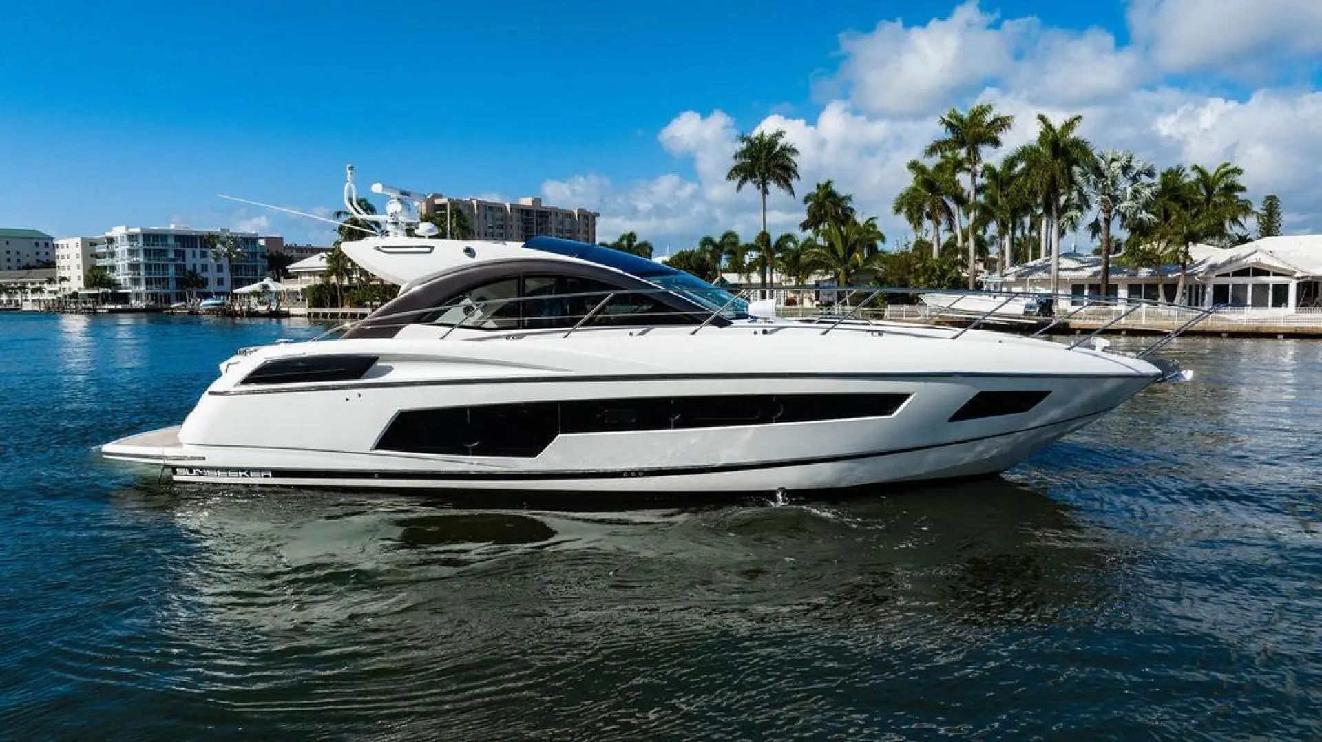 2017 Sunseeker san remo