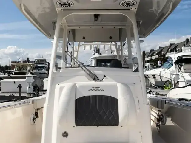 Cobia Boats 320 CC