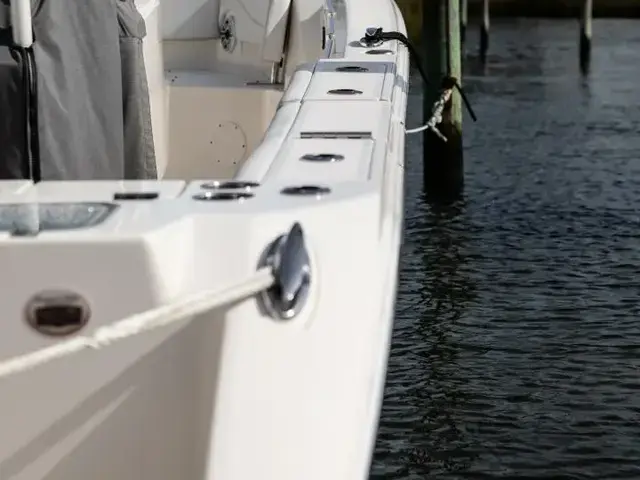 Cobia Boats 320 CC