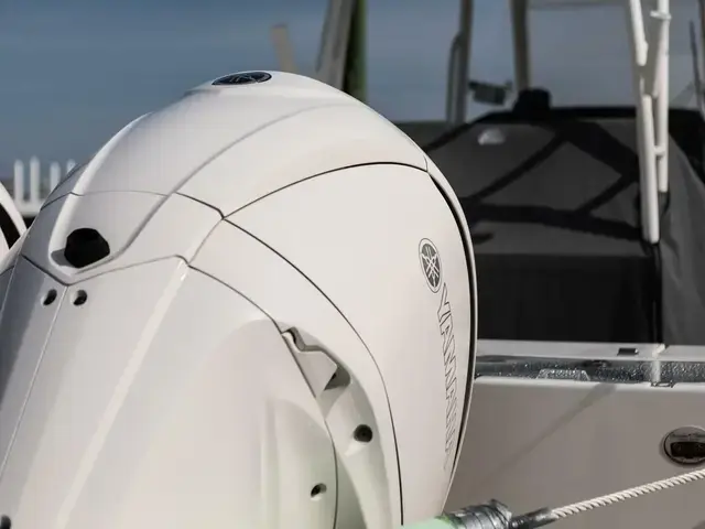 Cobia Boats 320 CC