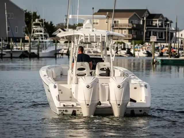 Cobia Boats 320 CC