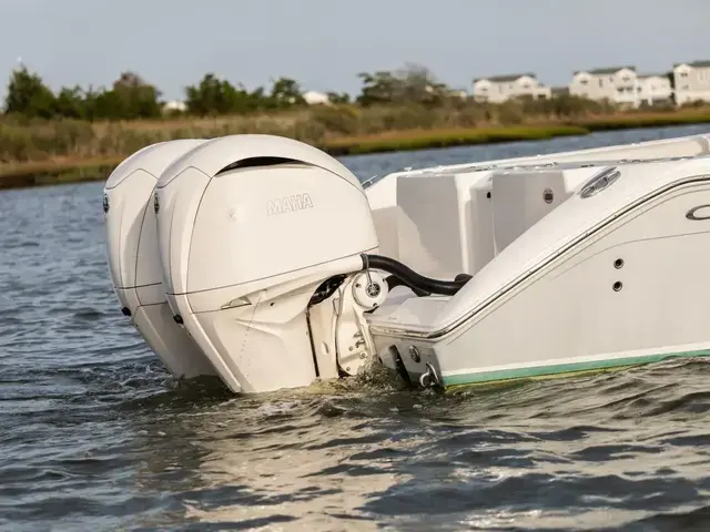 Cobia Boats 320 CC