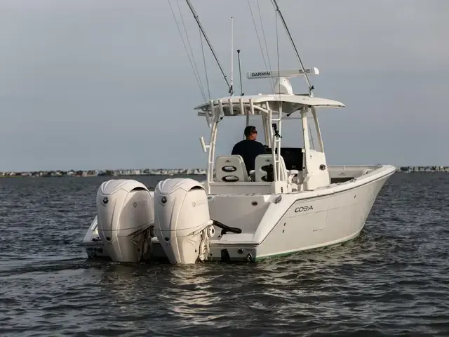 Cobia Boats 320 CC