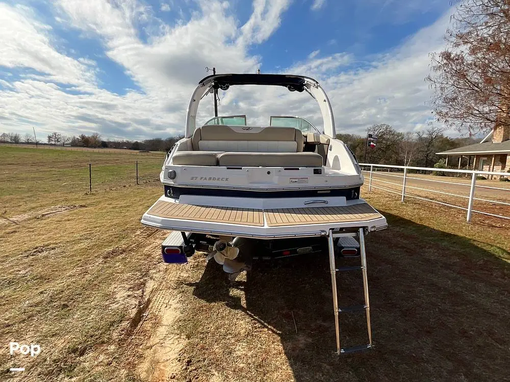 2012 Regal 27 fasdeck