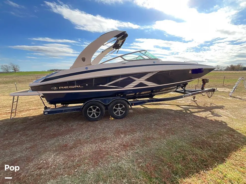 2012 Regal 27 fasdeck