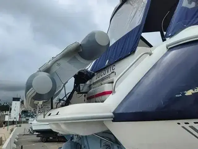 Fairline