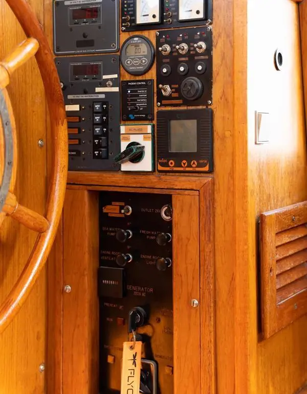 1981 Nauticat 52