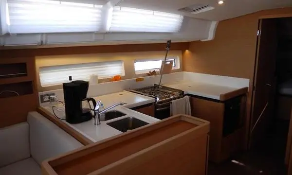 2022 Jeanneau sun odyssey 490 performance