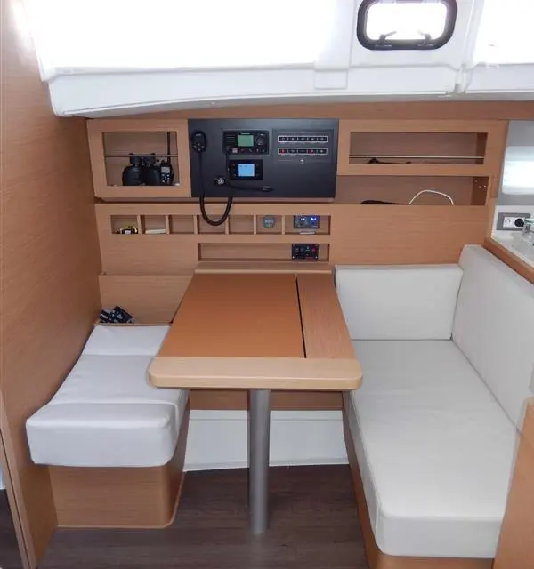 2022 Jeanneau sun odyssey 490 performance