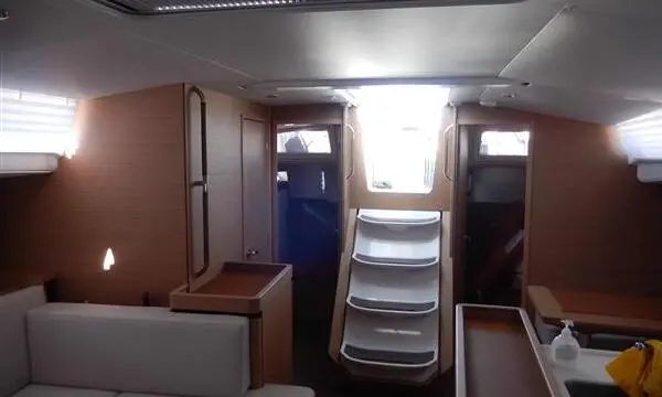 2022 Jeanneau sun odyssey 490 performance