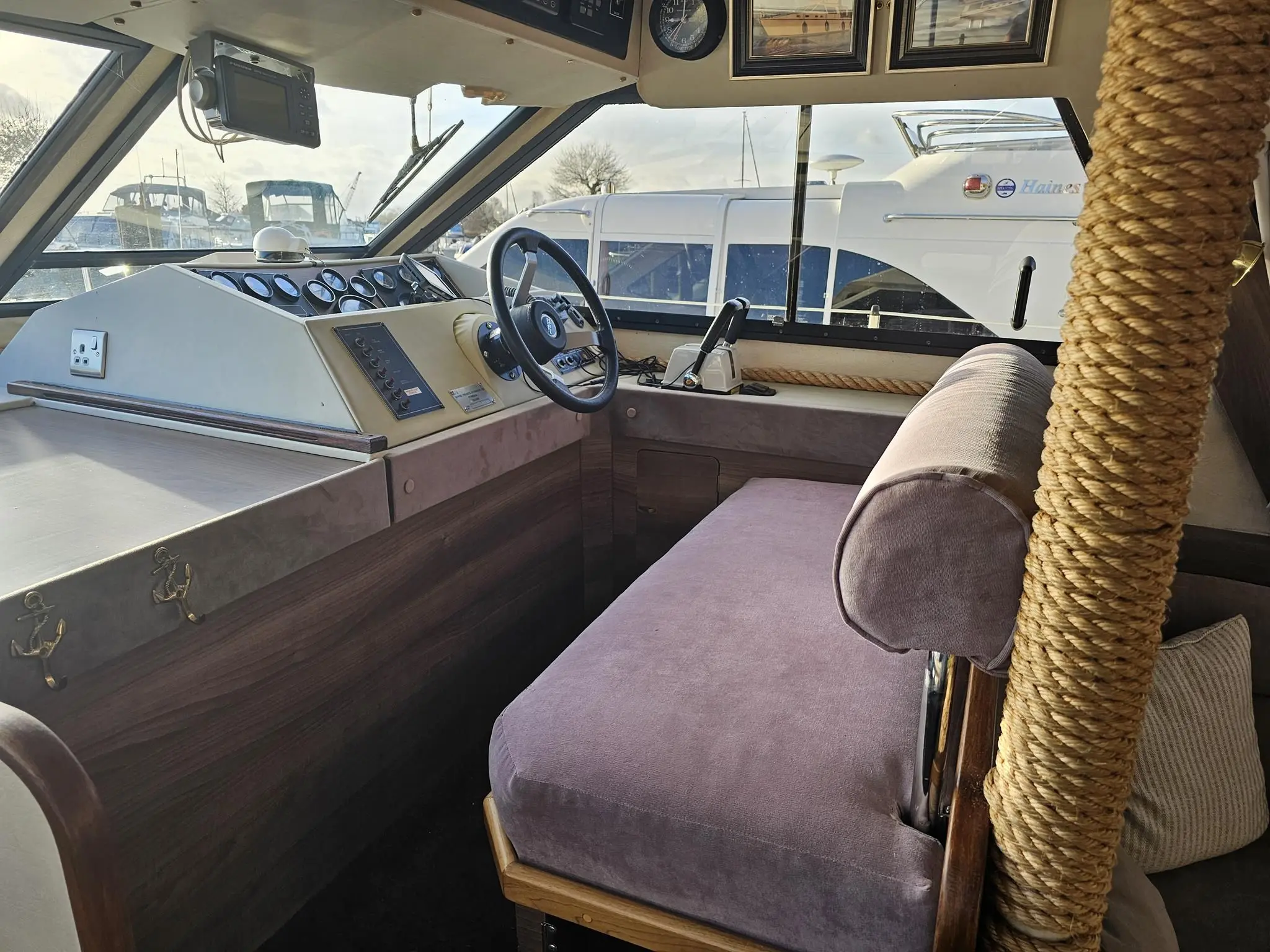 1987 Princess 385