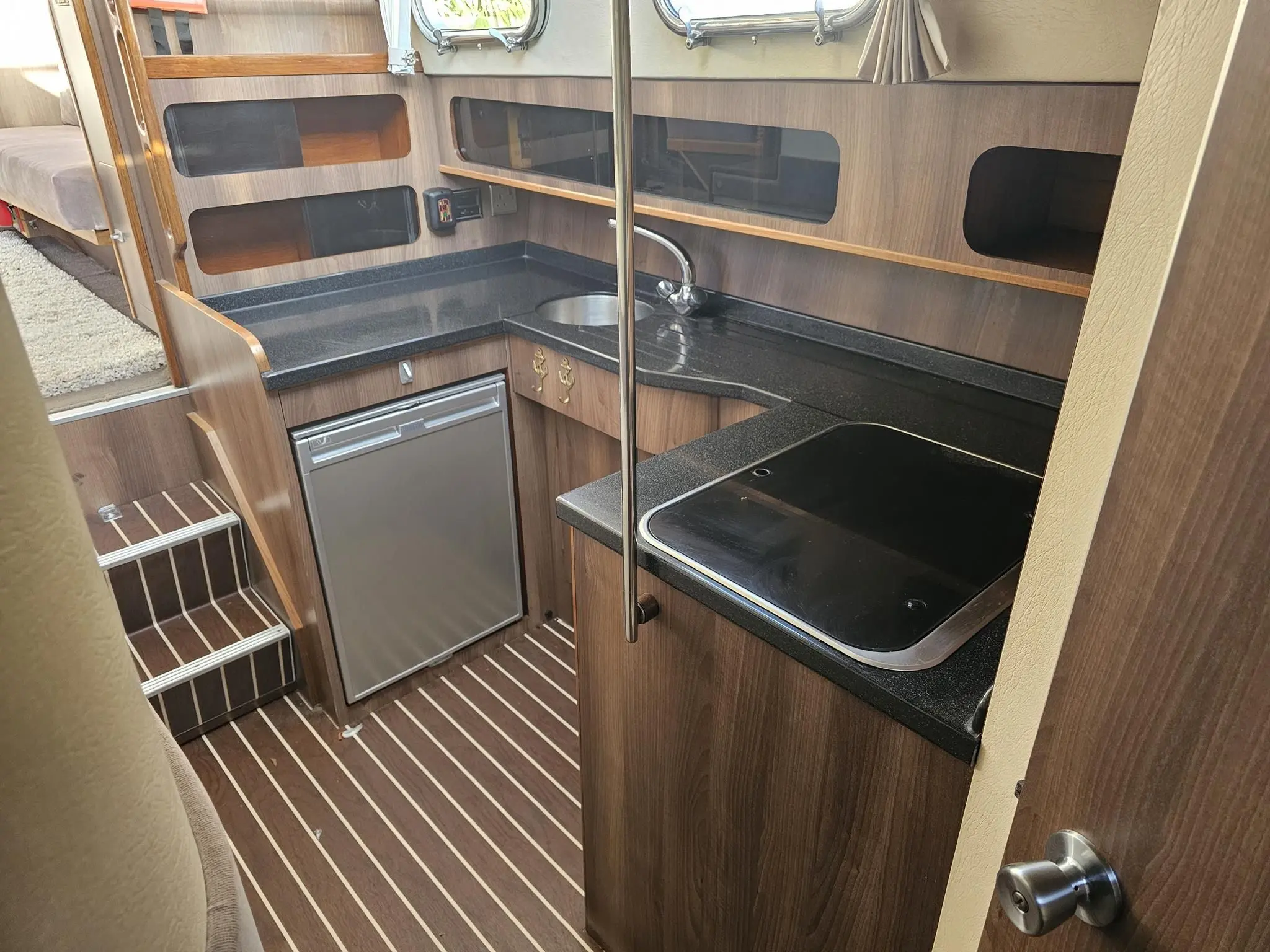 1987 Princess 385