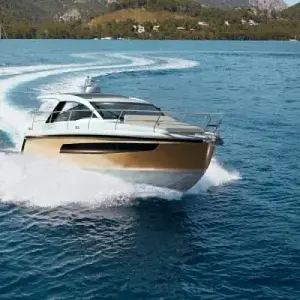 2024 Sealine S335