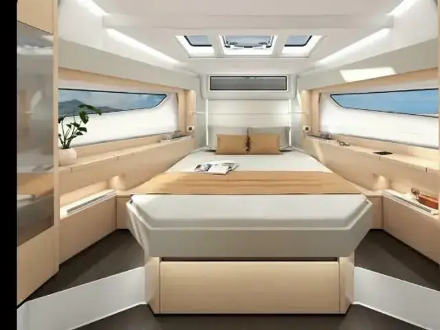 Sealine S 390