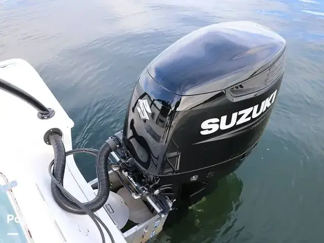 Sea Pro 248 Bay