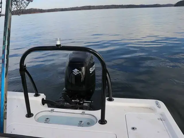 Sea Pro 248 Bay