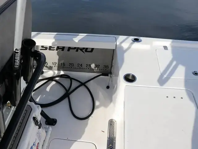 Sea Pro 248 Bay